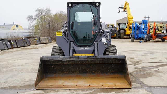 Image of John Deere 324G equipment image 2