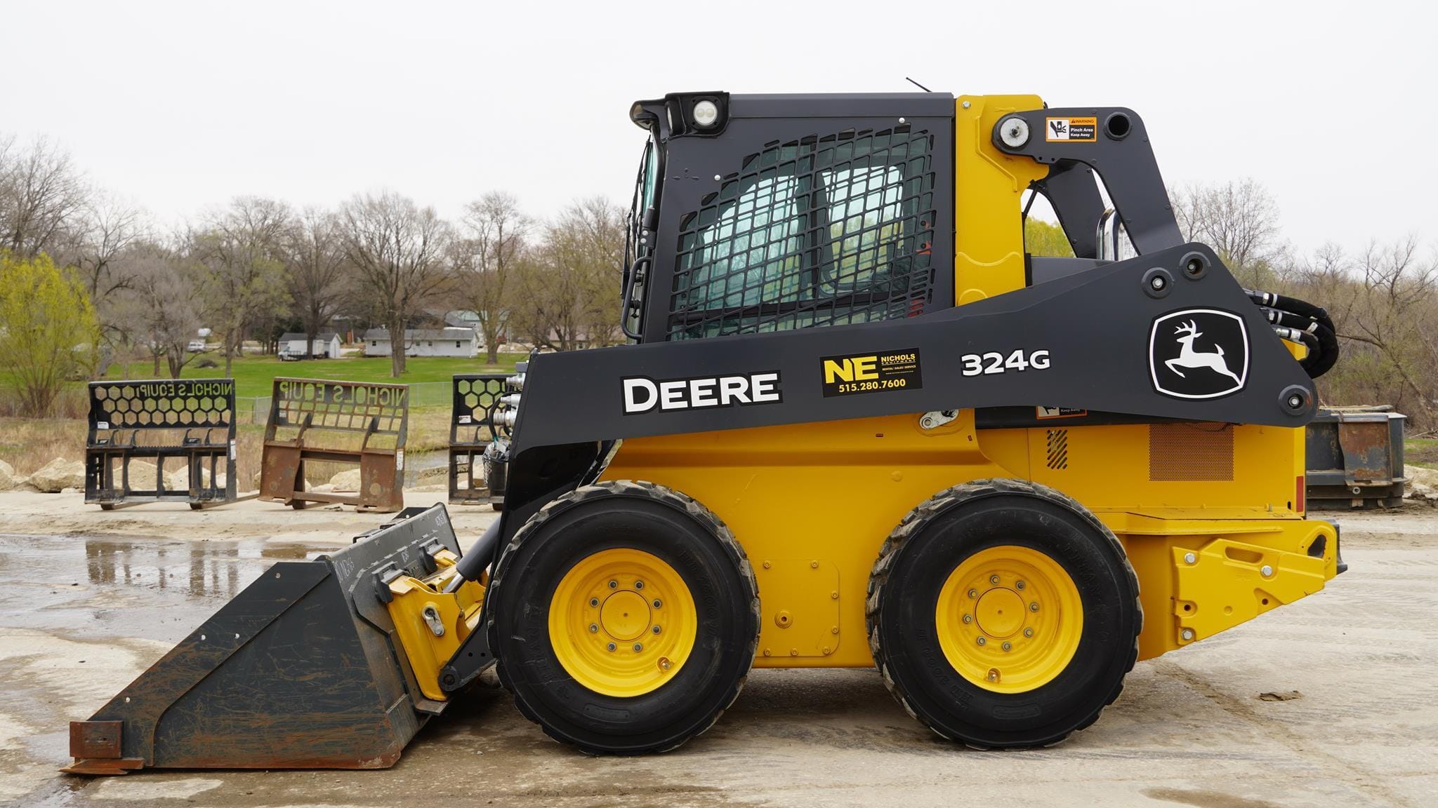 Main image John Deere 324G