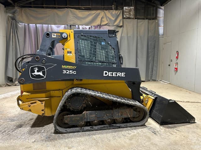 Image of John Deere 325G equipment image 4