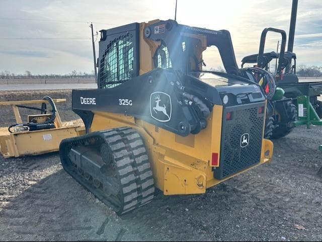 Image of John Deere 325G equipment image 3