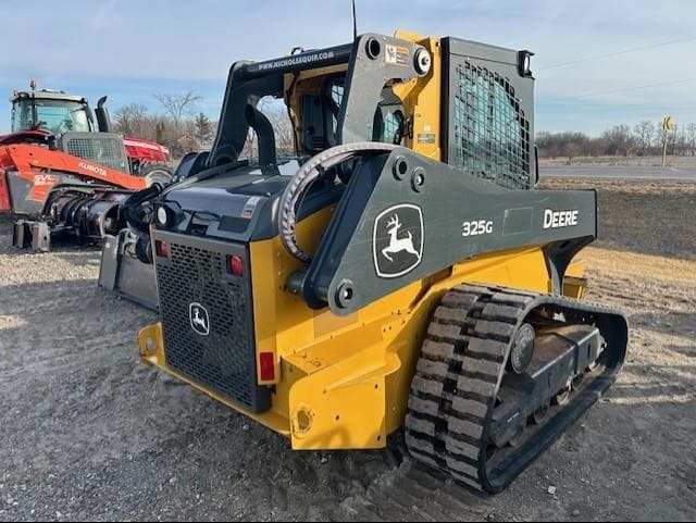 Image of John Deere 325G equipment image 4