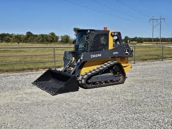 Main image John Deere 325G