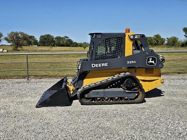 Image of John Deere 325G equipment image 2