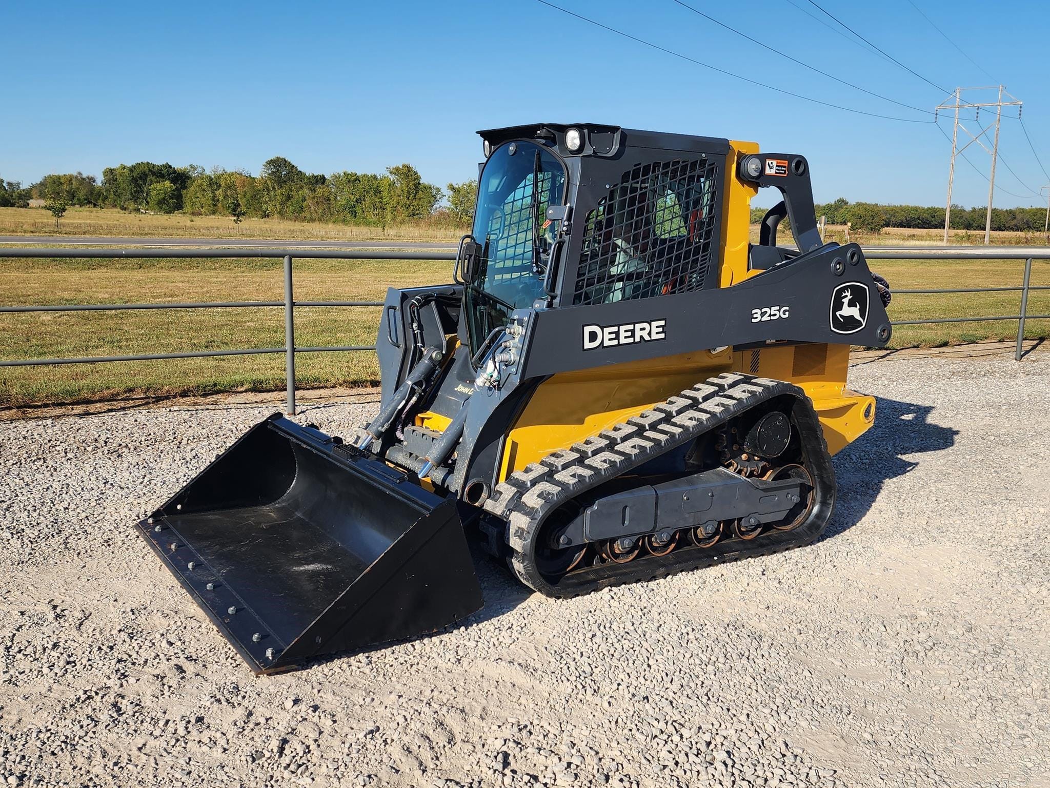 Main image John Deere 325G