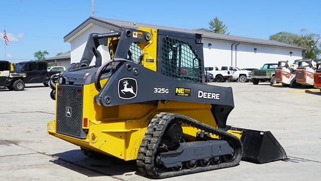 Image of John Deere 325G equipment image 4