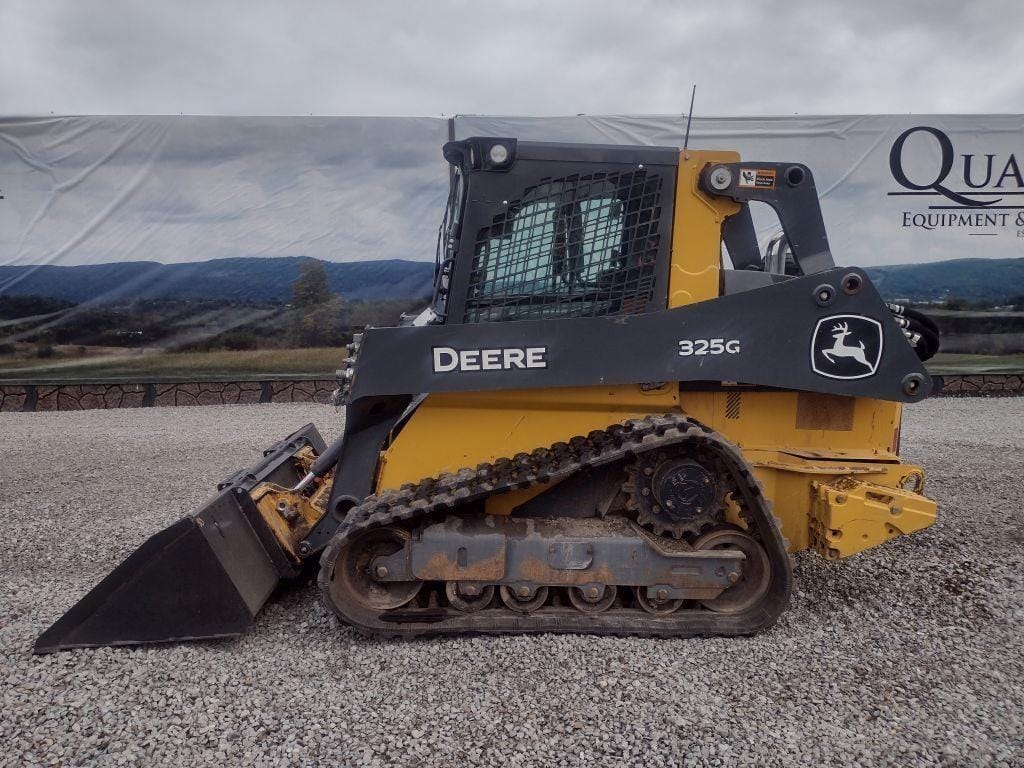 2023 John Deere 325G Equipment Image0