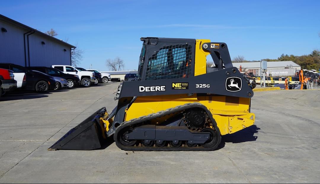 Image of John Deere 325G Primary image