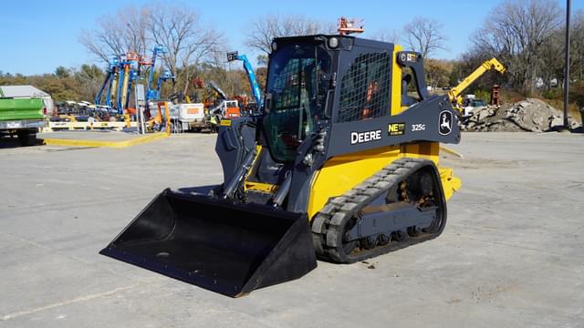 Image of John Deere 325G equipment image 2