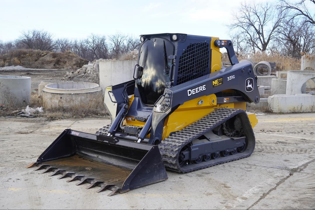 Image of John Deere 331G Primary image