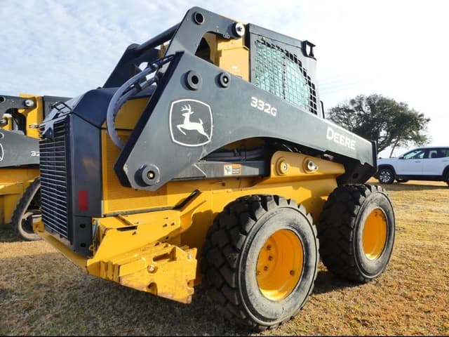 Image of John Deere 332G equipment image 3