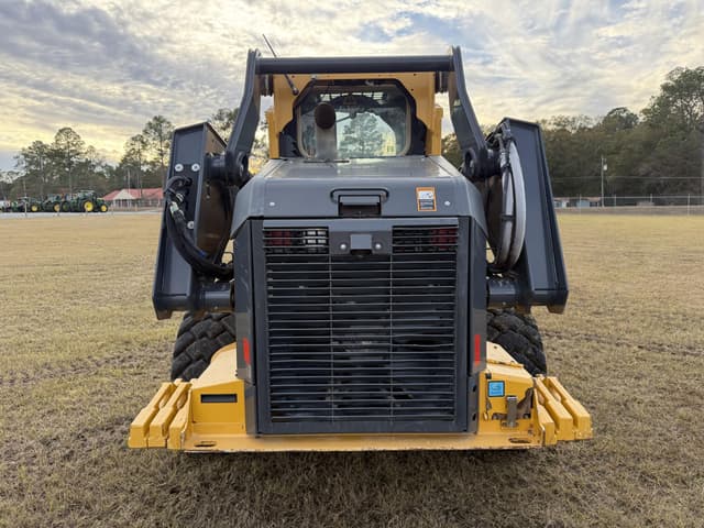 Image of John Deere 332G equipment image 3
