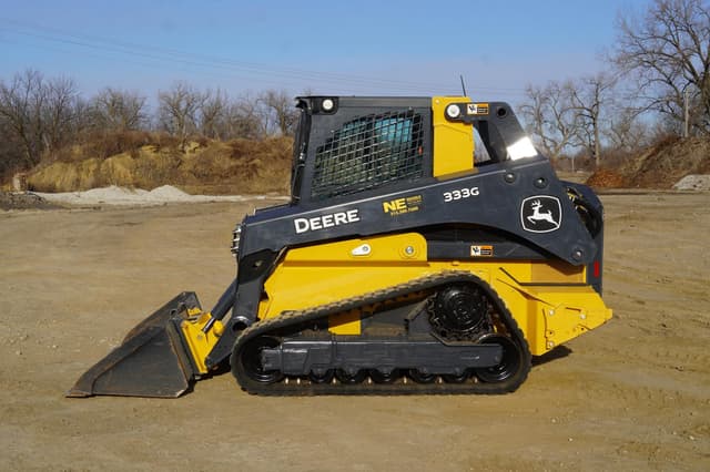 Image of John Deere 333G equipment image 2