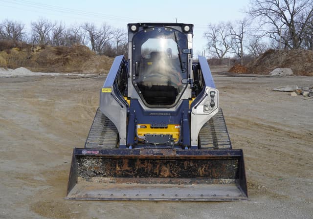 Image of John Deere 333G equipment image 4