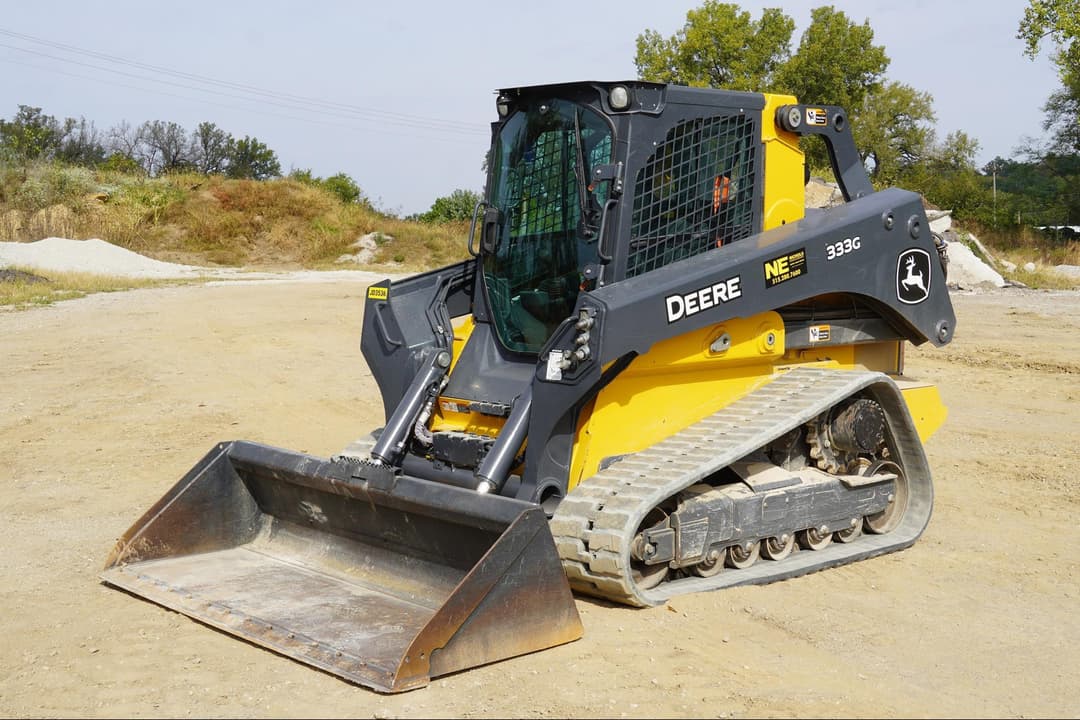 Image of John Deere 333G Primary image