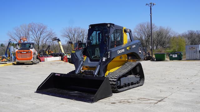 Image of John Deere 333G equipment image 1