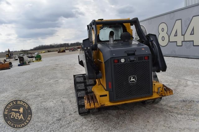 Image of John Deere 333G equipment image 4