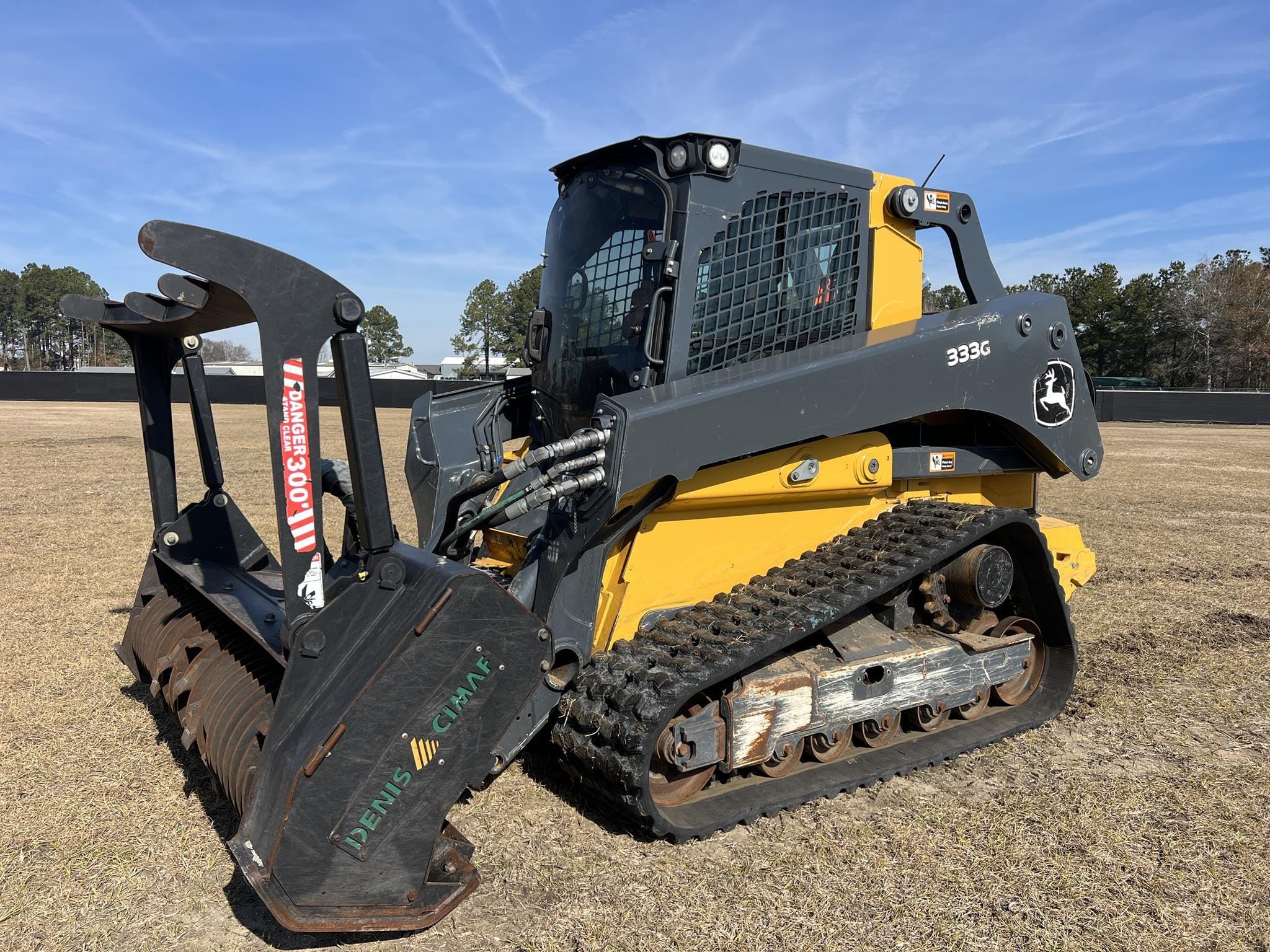 Main image John Deere 333G