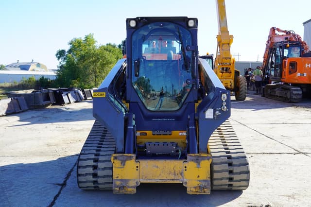 Image of John Deere 333G equipment image 2