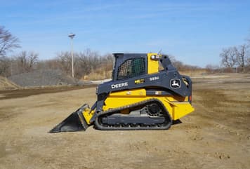 Main image John Deere 333G