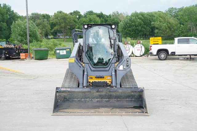 Image of John Deere 333G equipment image 2