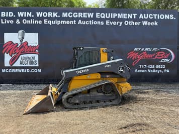 Main image John Deere 333G