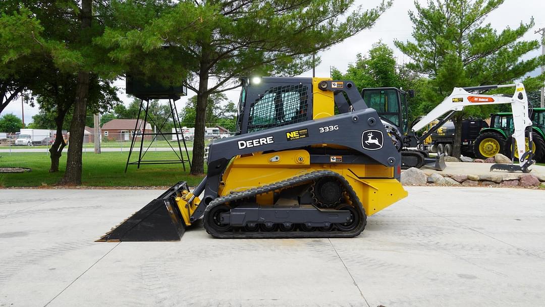 Image of John Deere 333G Primary image