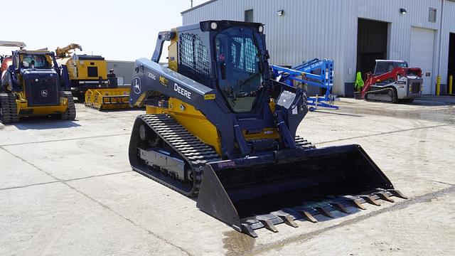 Image of John Deere 333G equipment image 3
