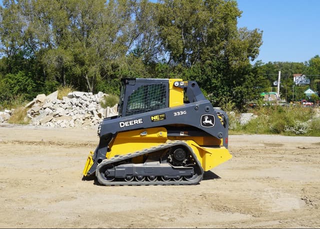 Image of John Deere 333G equipment image 2