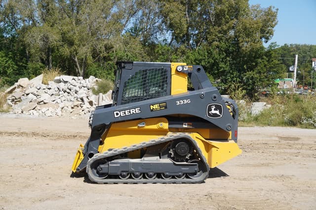 Image of John Deere 333G equipment image 1
