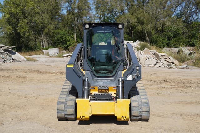 Image of John Deere 333G equipment image 4