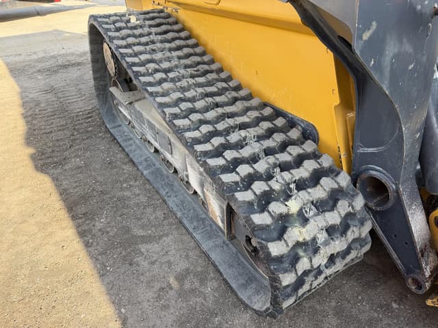 Image of John Deere 333G equipment image 1