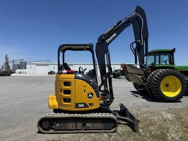 Image of John Deere 35P equipment image 3