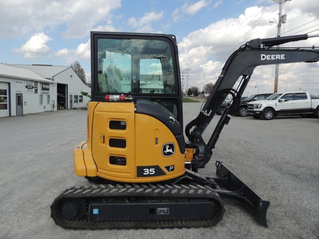 Image of John Deere 35P equipment image 4