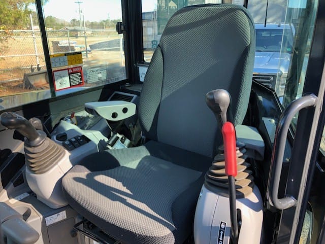 2023 John Deere 50G Equipment Image0