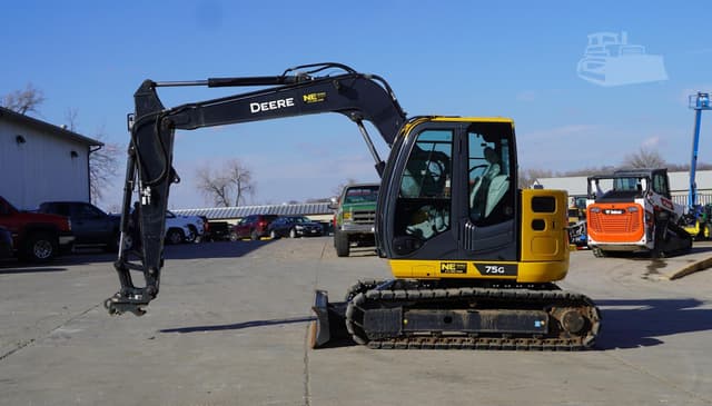 Image of John Deere 75G equipment image 3