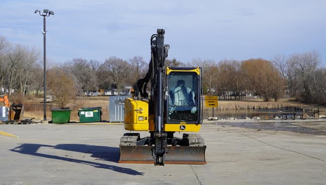 Image of John Deere 75G equipment image 4