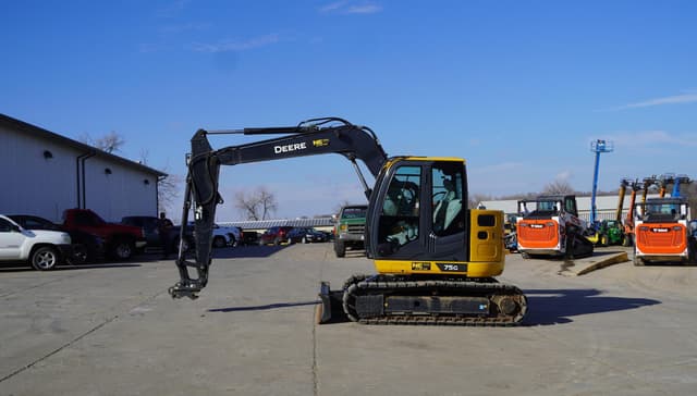 Image of John Deere 75G equipment image 2