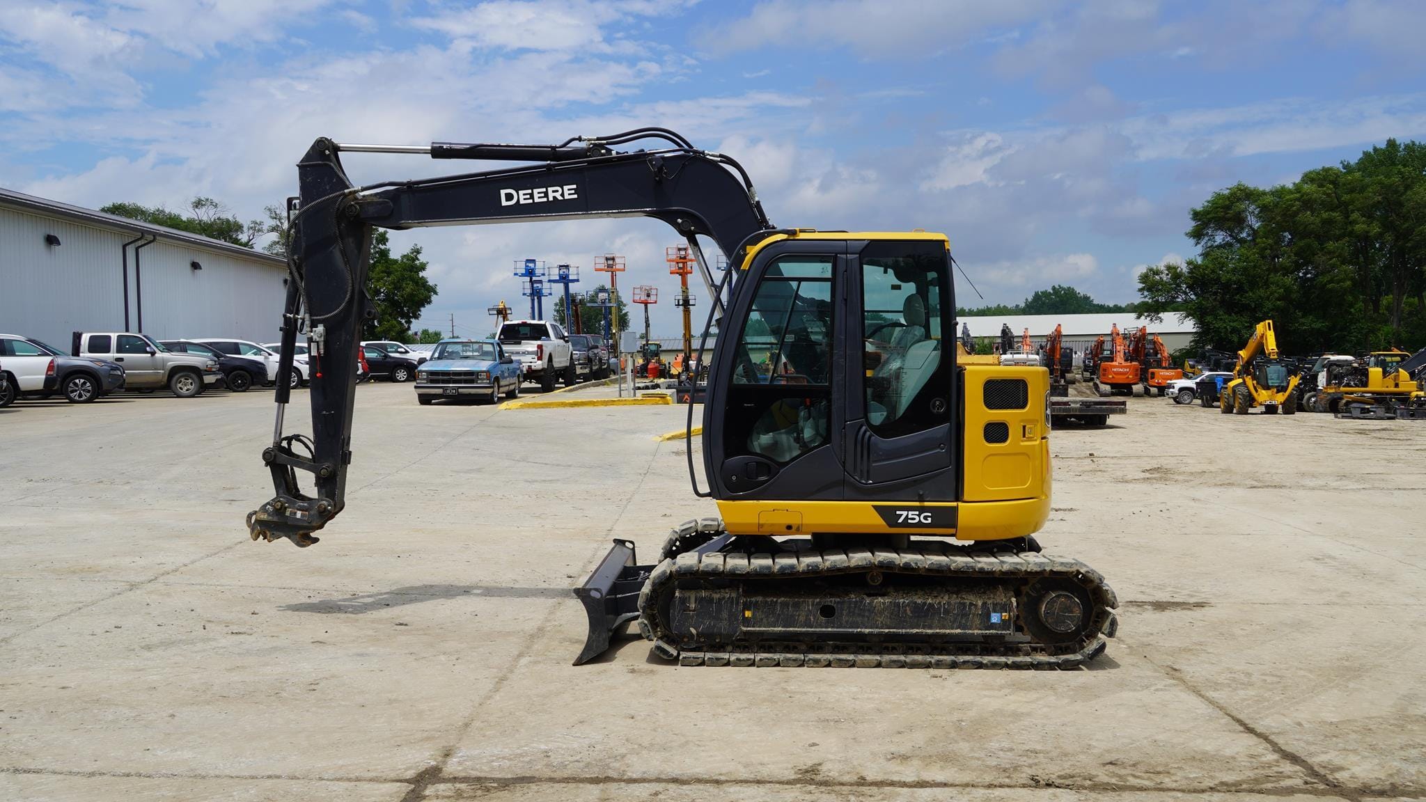 2023 John Deere 75G Equipment Image0