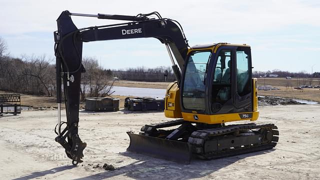 Image of John Deere 75G equipment image 1