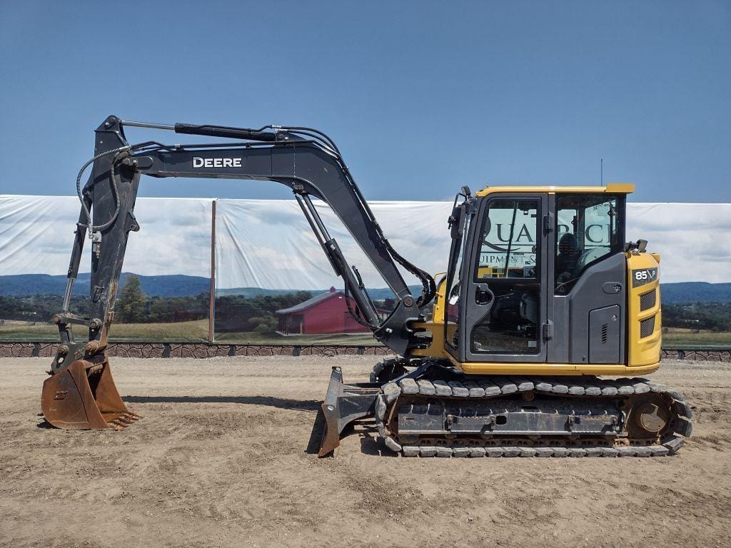 2023 John Deere 85P Equipment Image0