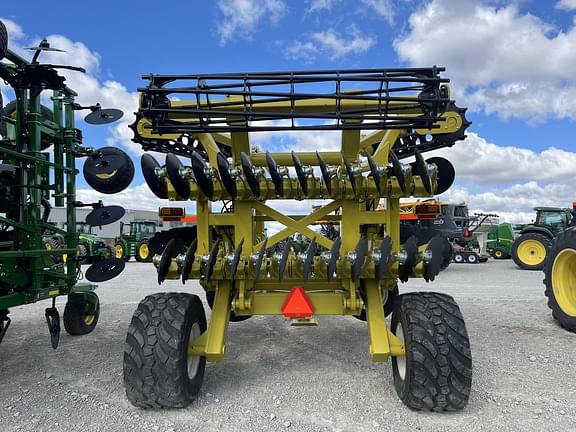 Image of Degelman Pro-Till 30 equipment image 4