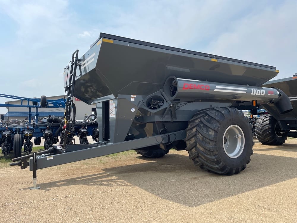 2023 Demco 1100 Equipment Image0