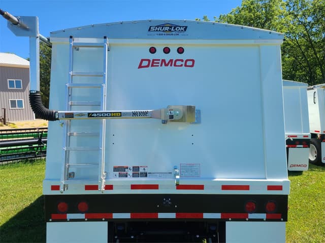 Image of Demco Grain Trailer equipment image 3