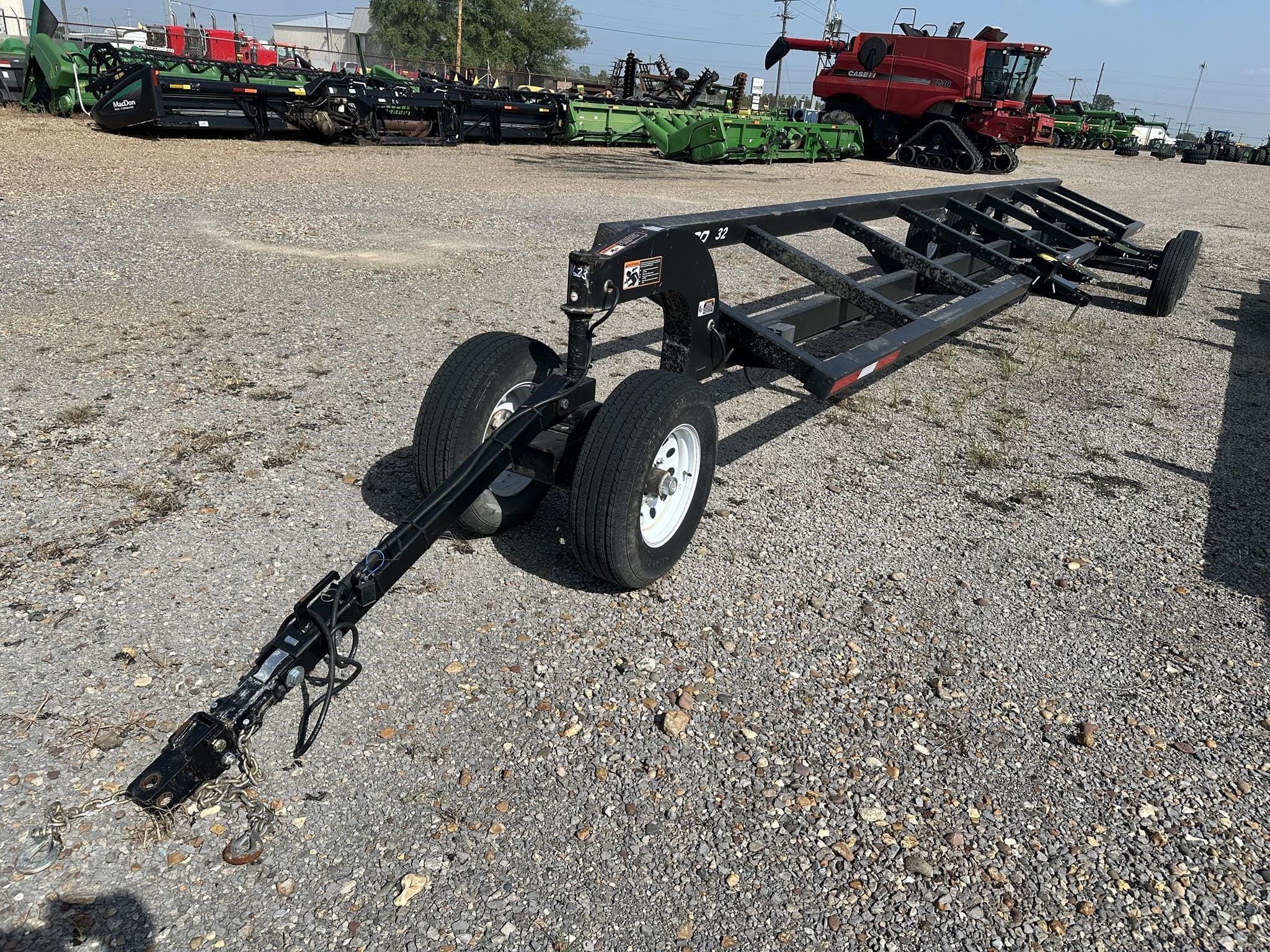 2023 Demco HT32S Equipment Image0