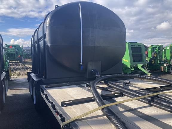 Image of Demco Liquid Tender Trailer equipment image 3