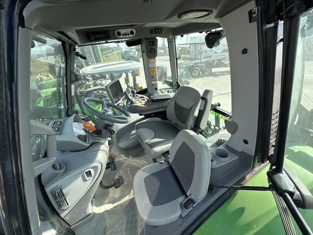 Image of Deutz-Fahr Agrotron 6230 equipment image 2