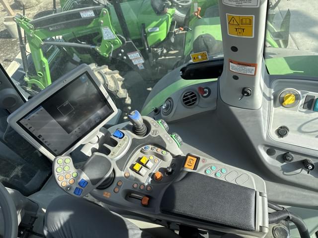 Image of Deutz-Fahr Agrotron 6230 equipment image 3
