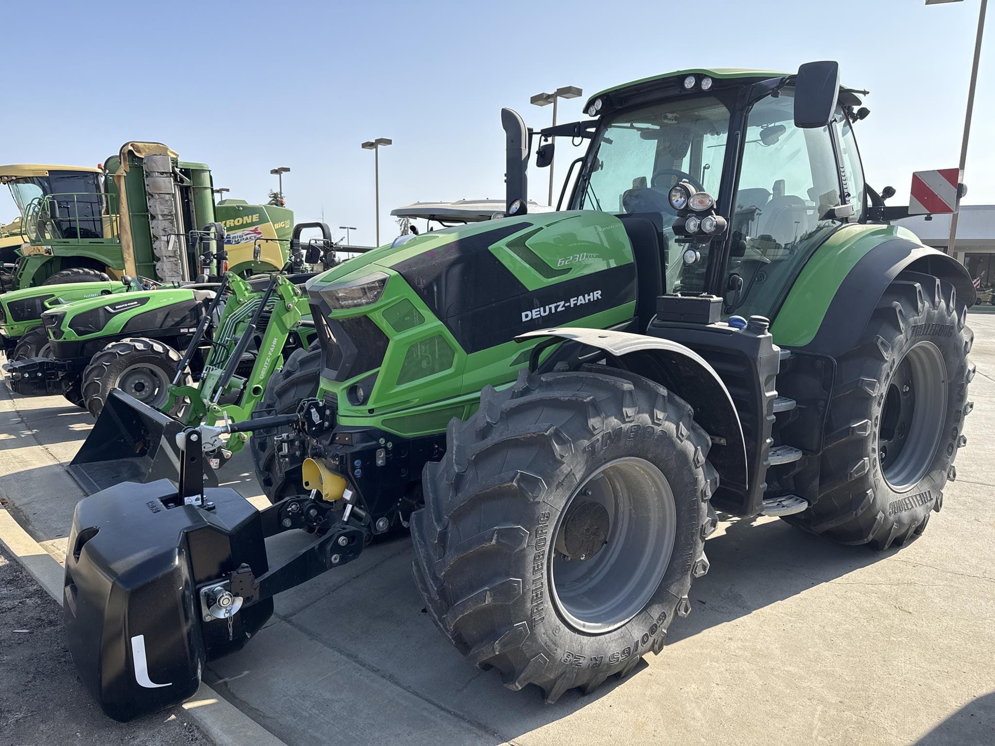 2023 Deutz-Fahr Agrotron 6230 Equipment Image0