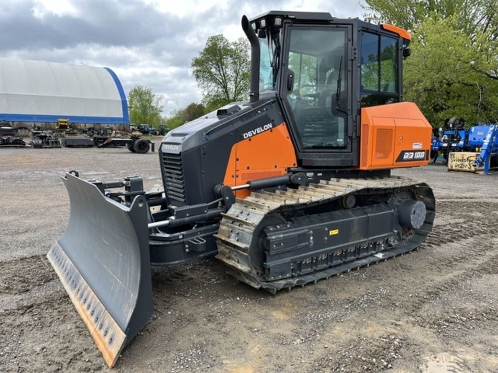 2023 Develon DD100 Equipment Image0
