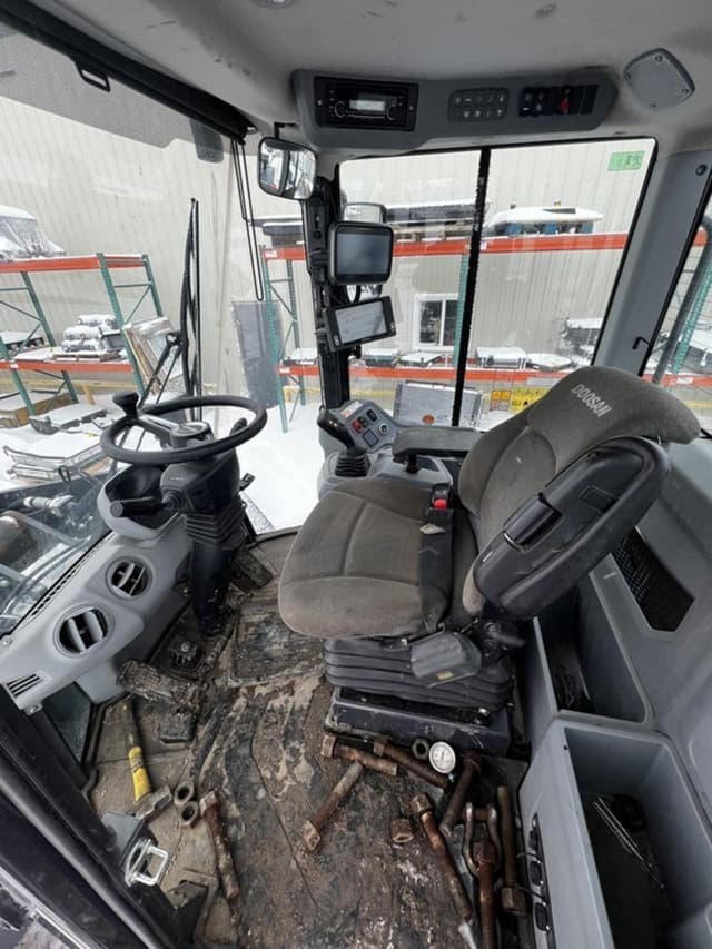 Image of Develon DL280-7 equipment image 4